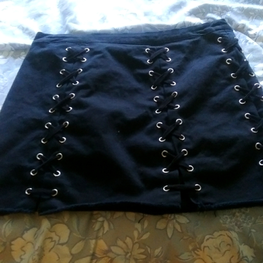 Lace up skirt